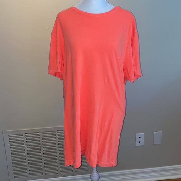 Emma & Sam Oversized Top - Picture 2 of 4